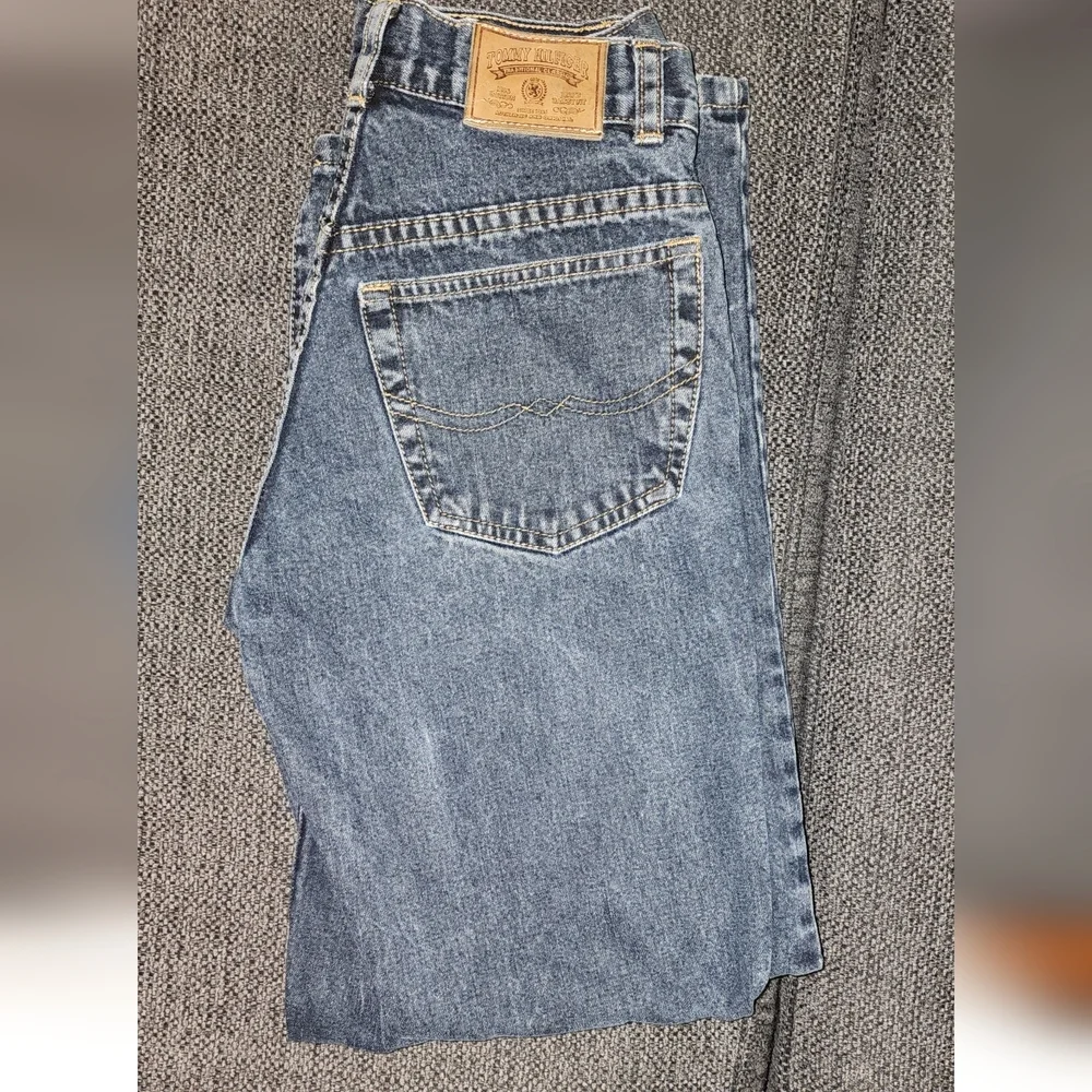 BOYS SIZE 8 TOMMY HILFIGURE JEANS